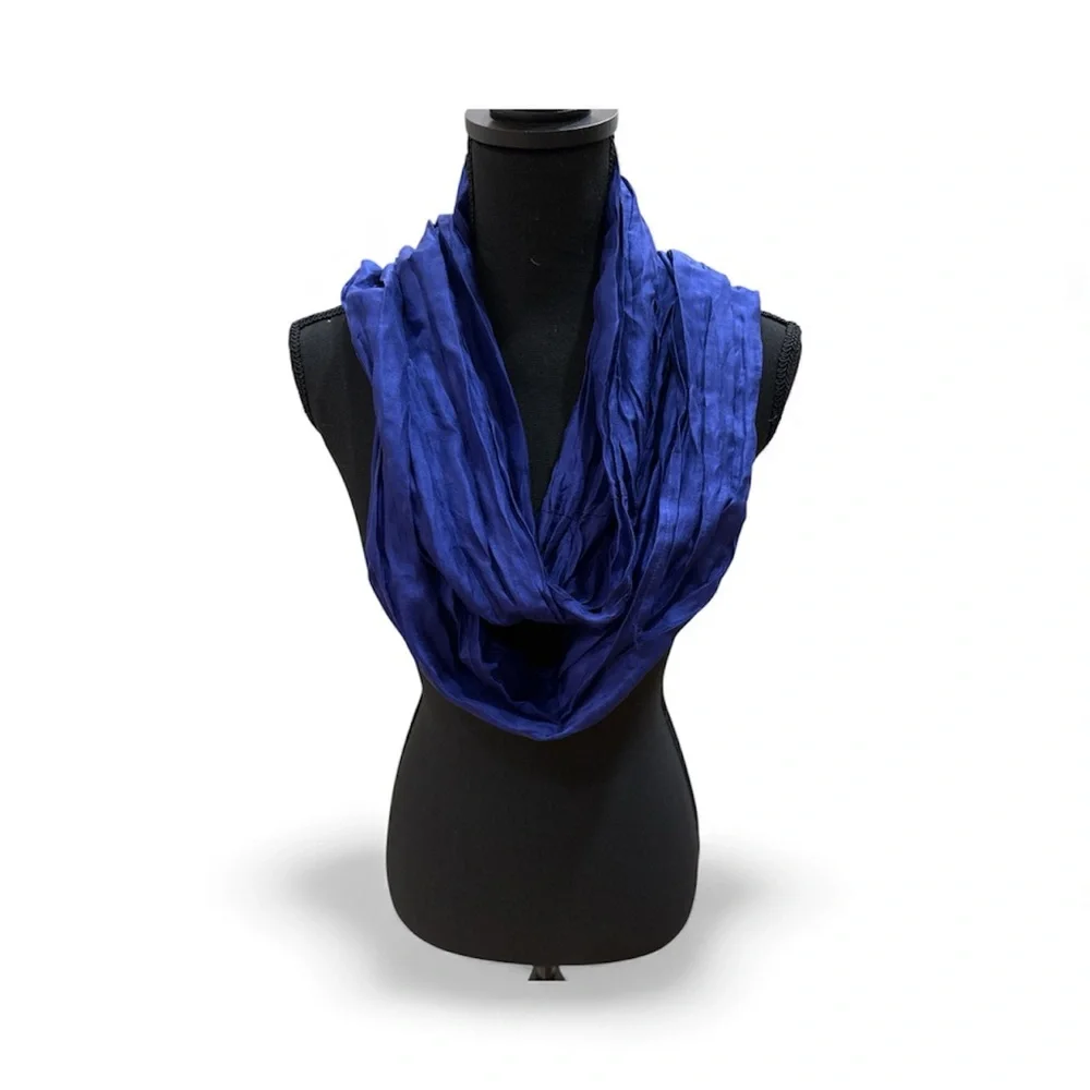 Source Unknown Deep Blue Scarf